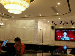 -皇马纯KTV·量贩·聚会(民治店)