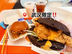 辣芝士鸡腿堡-前进5路汉堡炸鸡(汉街skp店)