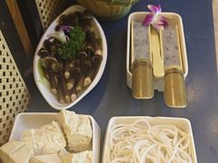 -鲜念蒸汽石锅鱼(红山6979店)