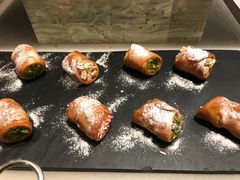 -圣丰索菲特·2 On 988 Café 自助餐厅