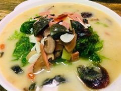 上汤桑叶-王小川新派川菜 烧烤串吧(仁济路店)