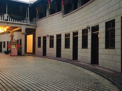 -万秋楼