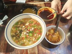 -蓝田九大碗民俗食府(蓝田店)