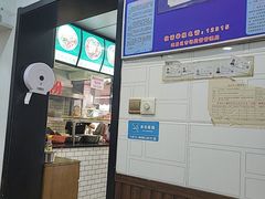 -覃肥叔桂林米粉(粮道街店)