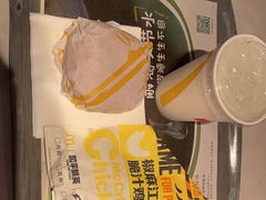 -麦当劳(龙洞店)