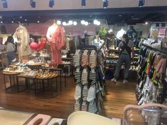 -米莱欧百货(吉利店)