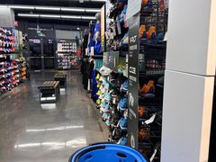 -迪卡侬(大英山店)