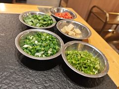-肖仙仙羊肉汤·创于1996年(三官堂总店)