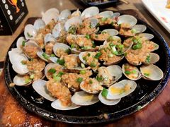 铁板烤花甲-何师烧烤Pro ·江湖川菜·小龙虾·精酿(太古里旗舰店)