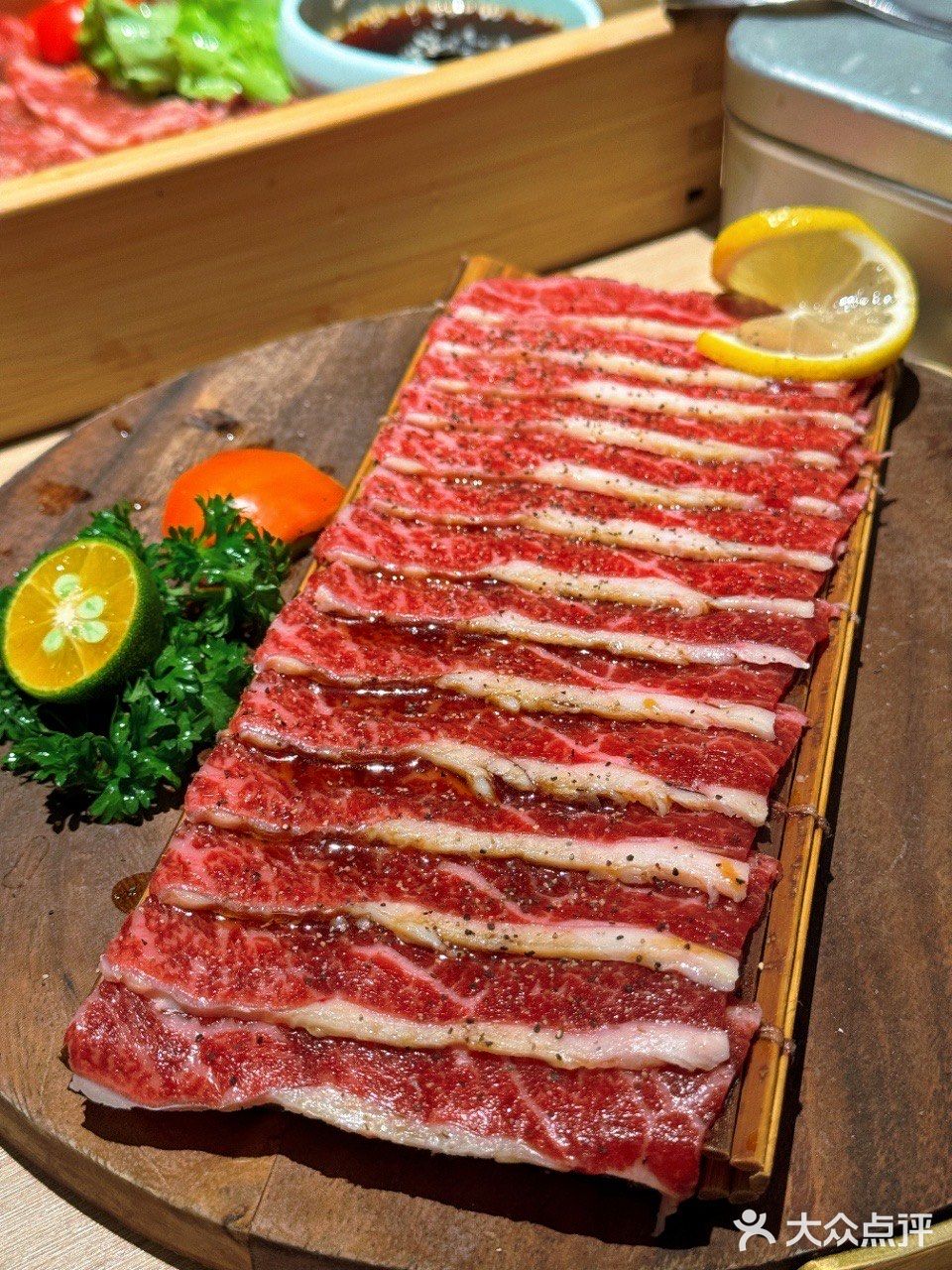 下雪的重庆，感受这口蜂蜡五花肉带来的快乐！