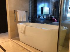 -青岛海尔洲际酒店