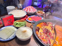 -萍姐火锅·公路夜市(武汉首店)