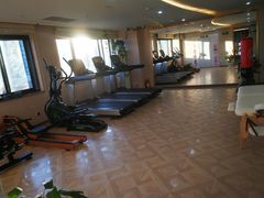 -迈劲健身专业私教(朝青汇店)