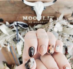 -Sweety Nail高端轻奢定制美甲美睫