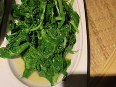 清炒豌豆苗-渝信川菜(长安店)