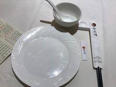 餐具摆设-凤凰楼酒家·粤宴点心(华强北店)