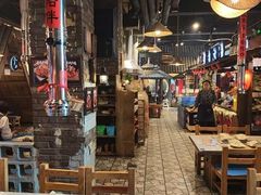 -破瓦寒窑·地摊烤羊排