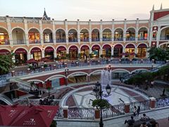 -佛罗伦萨小镇广佛名品奥特莱斯(疏港路店)