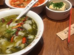 -渝是乎酸菜鱼(龙旗购物中心店)