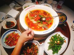 -坛宗剁椒鱼头(河西王府井店)