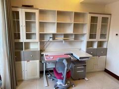 -康朴乐儿童学习桌椅(蓝色港湾店)