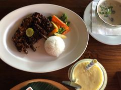 -Pundi Pundi Restaurant