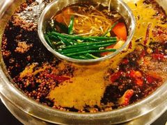 -邓莽子老火锅(中兴路总店)