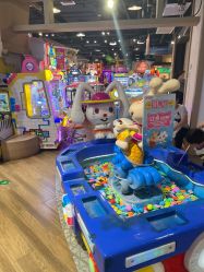 -卡通尼乐园(新达汇三林店)
