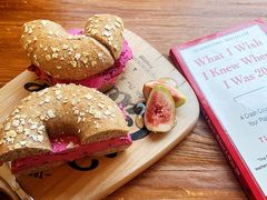 -Catch Bagel(芳草地店)