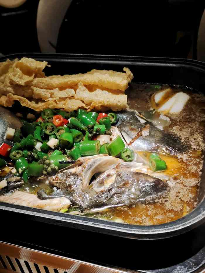 令狐冲烤鱼·烧烤(斗门店)-"99令狐冲·窖烤活鱼(斗门店)位于华林路