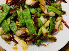 百味地锅鸡炒扁豆角-百味地锅鸡(二店·财校分店)