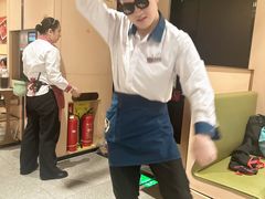 -海底捞火锅(新松江路生日主题店)