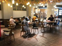 用餐区-肯德基(三元桥东店)