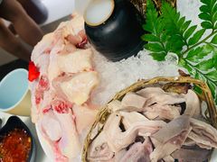 -洪氏嗨捞·猪肚鸡火锅(阳光天地店)