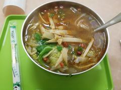 酸辣笋尖米粉-卓雅桂林米粉