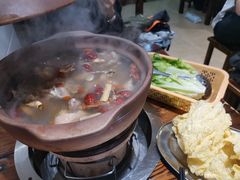 -威邵鸡煲(西华路总店)