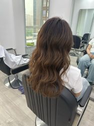 -LILI·HAIR SALON理理造型