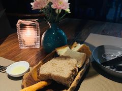 -Carbon莫卡哆·意大利复古集市餐厅(杭州大厦店)