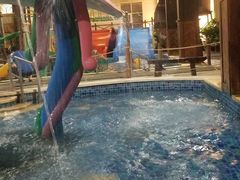 -泉城欧乐堡戏水湾艺术养生温泉