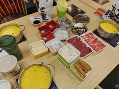 -杨老板·海鲜集市火锅·鲜切牛肉(中防万宝店)