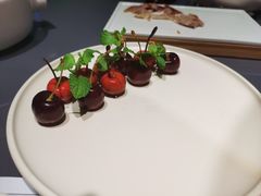 -小大董·烤鸭(观景餐厅·南京西路店)