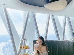 -广州塔卢特斯法国旋转餐厅