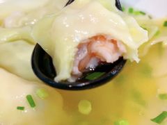 虾肉鲜肉馄饨-周素珍湖州大馄饨(直戒坛寺巷店)