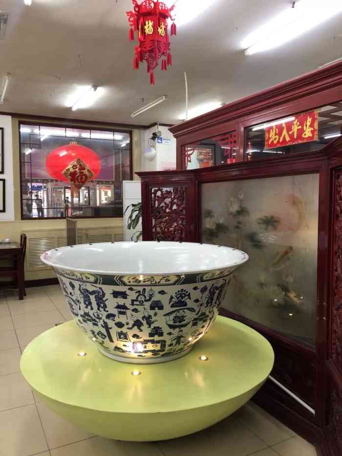 海碗居(牡丹园店)-"一碗炸酱面管饱.老北京范儿,低调奢华有内.