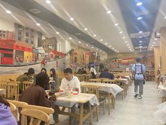 -江城燕子大排档(江汉路步行街店)