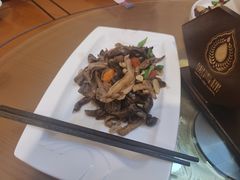 -黑青稞庄园·新式藏餐·牦牛肉汤锅(新都桥店)