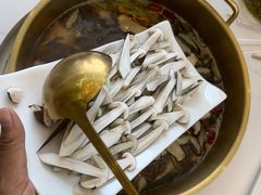 -阿鹏故事野生菌火锅(古城店)