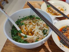 -湘人龙记老长沙米粉(鸟巢店)