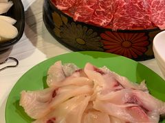 -鲜入围煮花胶鸡海鲜火锅