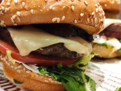 -The Habit Burger Grill 哈比特汉堡(世博店)